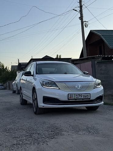 Dongfeng: Dongfeng : 2020 г., Электромобиль, Седан — 2