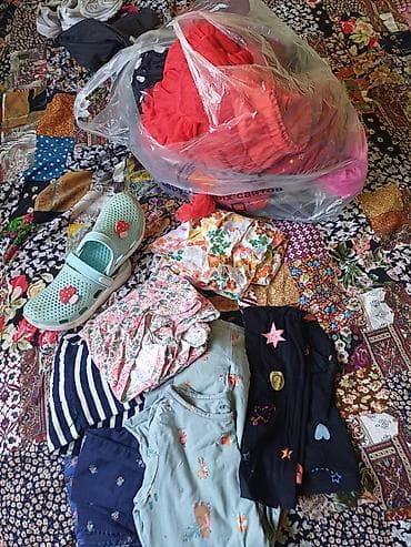 бекер берем: Отдаю вещи в хорошем состоянии для девочки 6-7 лет, платья, брюки — 1