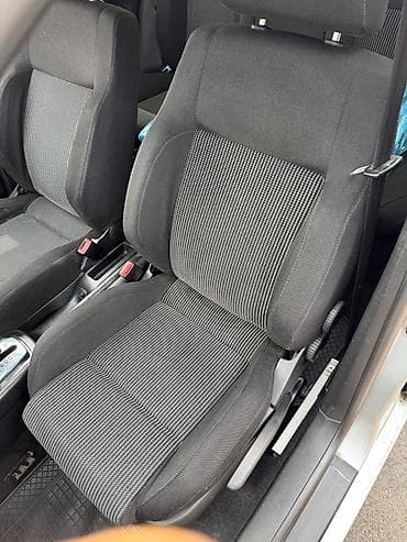 портер 1 2004: Volkswagen Golf: 2004 г., 1.8 л, Автомат, Бензин, Хэтчбэк — 6