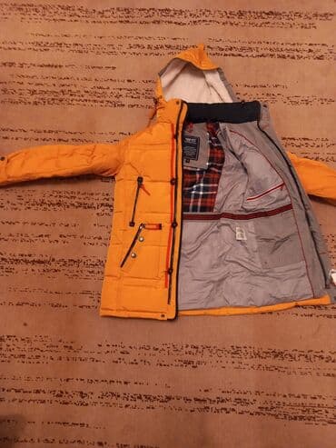 Киреге берилүүчү кийимдер: Срочно продаю новые куртки
 Состояние идеал, новый — 1