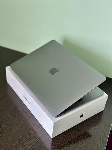 реалии: Офисный, Б/у, Apple M1, ОЗУ, RAM: 8 ГБ — 4