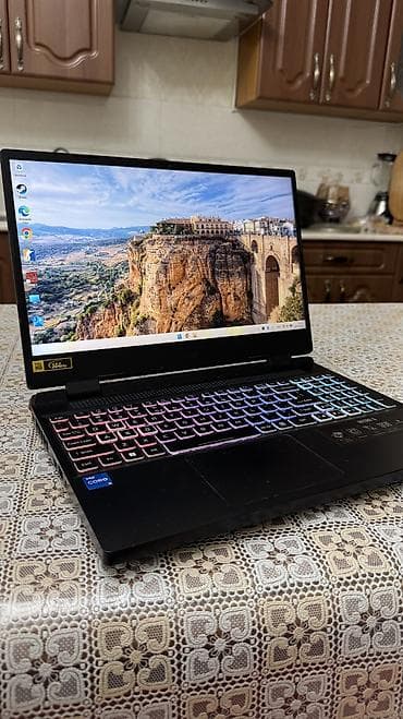 Ноутбуктар жана аксессуарлар: Оюн үчүн, Колдонулган, Intel Core i5 — 2