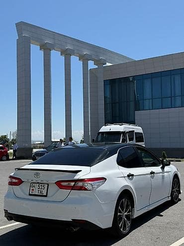 hyundai solaris 2: Toyota Camry: 2018 г., 2.5 л, Автомат, Бензин, Седан — 3