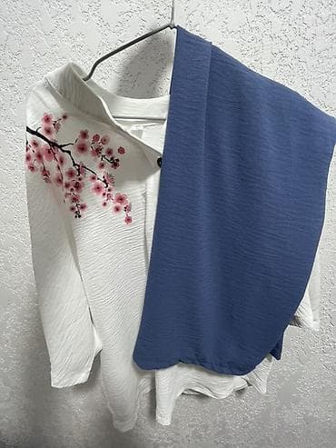 Жеке буюмдар: Блузка, Гүлдөрү бар — 1