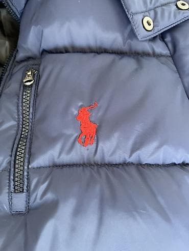 пуховик от: Пуховик с капюшоном, темно‑синего цвета. Характеристики: - Теплый — 3