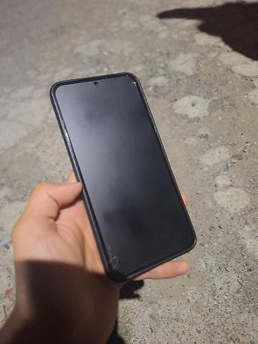 poco s3: Samsung Galaxy S22 Plus, Б/у, 256 ГБ, цвет - Зеленый, 2 SIM, 1 SIM — 3
