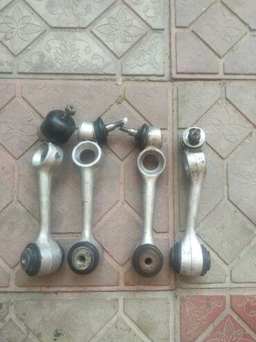 Боковое левое Зеркало Mercedes-Benz Б/у, Оригинал at lalafo.kg Боковое левое Зеркало Mercedes-Benz Б/у, Оригинал