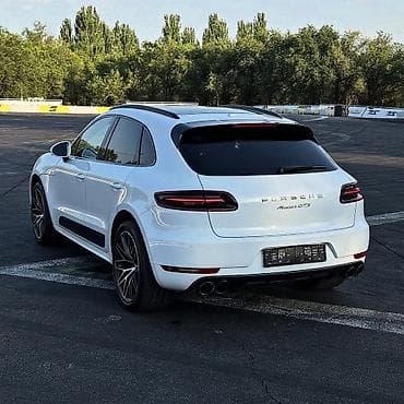 турбонаддув: Porsche Macan Turbo: 2018 г., 3 л, Робот, Бензин, Кроссовер — 6