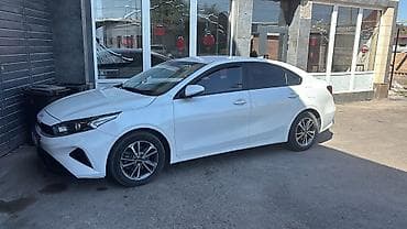 меняю на кв: Kia K3: 2021 г., 1.6 л, Вариатор, Бензин, Седан — 1