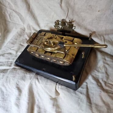 Музыкальные инструменты: (МАДЕЛЬ) 1×72. (Т-62А) т-34. Антиквариат . Раритет . Металлический — 11