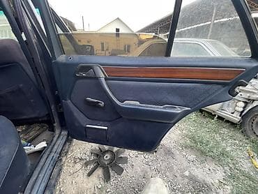 салон автомобиля: Продаю Комплект салона для автомобиля Mercedes-Benz W124 (седан) Очень — 7