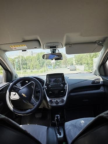 gold wing: Chevrolet Spark: 2016 г., 1 л, Вариатор, Бензин, Хэтчбэк — 7