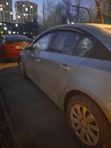 шевроле круз 2009: Chevrolet Cruze: 2010 г., Ручные, Бензин, Седан — 3