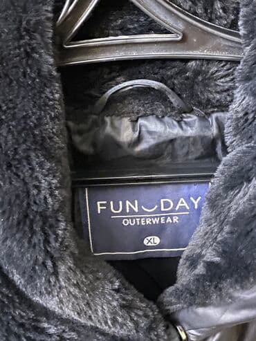 tech fleese: Продаю зимнюю куртку-пальто 54го размера. Состояние нового. Фирмы — 4