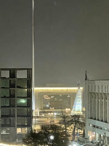 офисы в бишкеке: Сдаю Офис, 173 м², В бизнес центре — 17