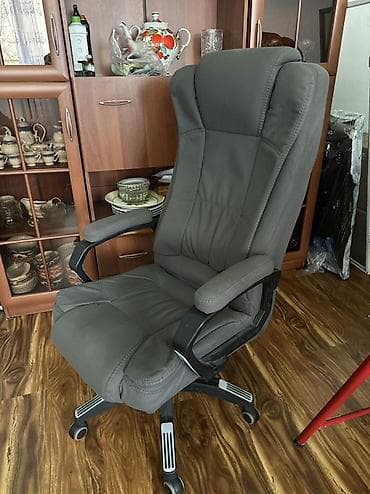 стулы офисные: Офисное кресло, С колесиками, цвет - Серый — 2