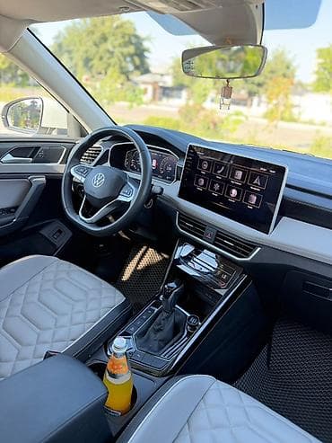 Продажа авто: Volkswagen Tayron: 2023 г., 1.5 л, Автомат, Бензин, Кроссовер — 6