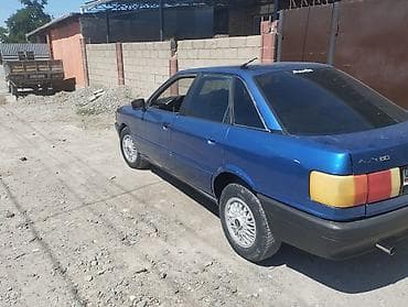 Унаа сатуу: Audi 80: 1989 г., 1.8 л, Кол менен иштөөчү, Бензин, Седан — 3