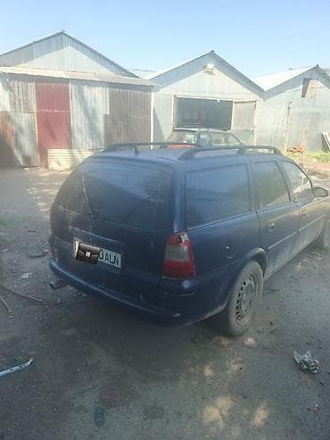 Opel Vectra: 1999 г., 0.2 л, Механика, Бензин, Универсал