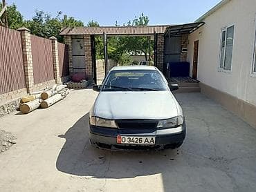 Daewoo Nexia: 1996 г., 1.5 л, Механика, Бензин, Седан — 4