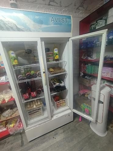 холодильное: Бу Торговый холодильный шкаф AVEST с двумя стеклянными дверями. - — 5