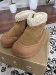 электро машинка для детей: Зимние сапоги, классного качества. Материал замш, внутри овечья — 2