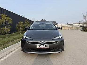 Toyota: Toyota Prius: 2021 г., 1.8 л, Автомат, Гибрид, Хэтчбэк — 1
