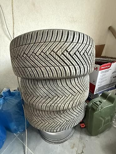 Комплект из 3 автомобильных шин 225/45 R18 95V. Характеристики: -
