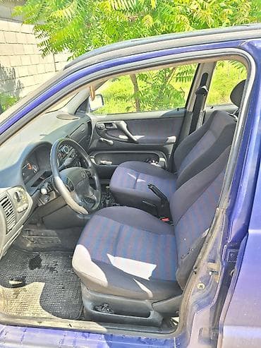 авто полотка: Volkswagen Polo: 1995 г., 1.3 л, Механика, Бензин, Хэтчбэк — 7