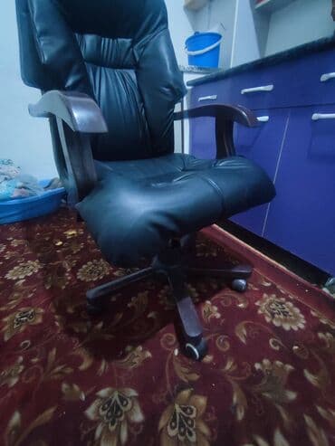 стул офисный цена: Офисное кресло, Б/у, С колесиками, цвет - Черный, Самовывоз, Бесплатная доставка, Платная доставка — 2