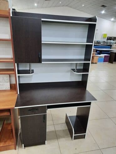 письменный стол на кыргызском: Компьютердик үстөлү, Жаңы, Текчелери бар — 5