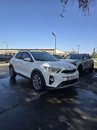 Транспорт: Kia Stonic: 2018 г., 1.6 л, Автомат, Дизель, Универсал — 2