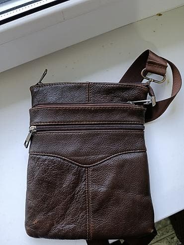 сумка америка: Сумка через плечо из тёмно‑коричневой кожи. Компактный вертикальный — 2