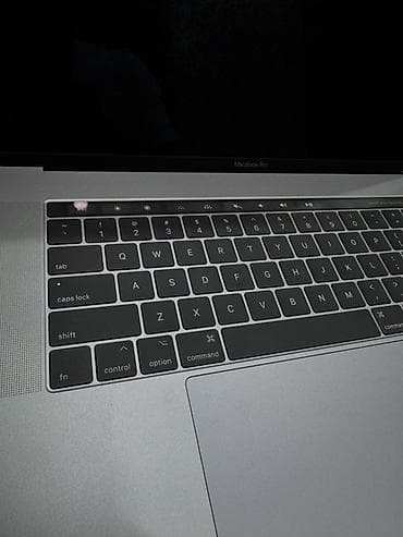 macbook i7: Apple MacBook Pro 15" (2016) Характеристики: - Дисплей Retina - — 2
