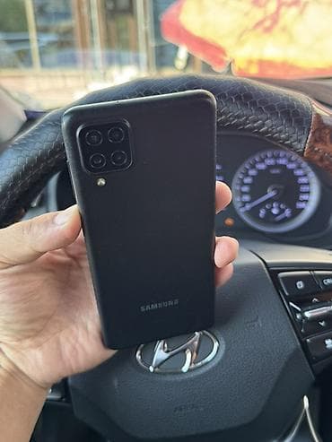 samsung galaxy a40: Samsung Galaxy A12, Б/у, 128 ГБ, цвет - Черный, 2 SIM — 1