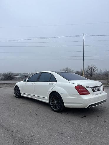 самсунг 8 с: Mercedes‑Benz S‑Class (W222) в аренду с водителем ~Интерьер и комфорт — 9