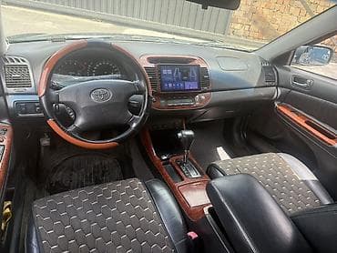 Toyota Camry: 2004 г., 3 л, Седан — 6