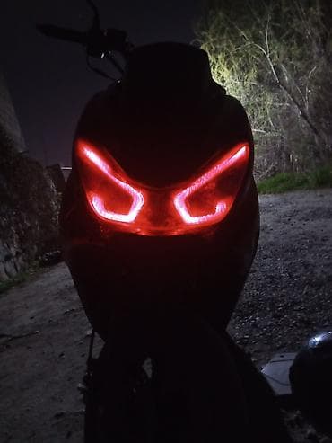 вложений: Скутер 150 сс Макси на ходу, вложение по мелочам, внешнему виду — 3