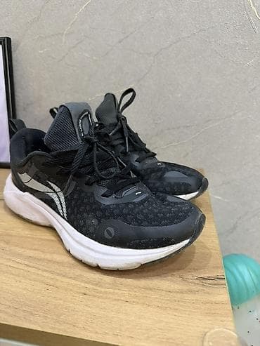 тери ашатуу: Кроссовки Li-Ning, женская модель для бега и тренировок. Описание: - — 2