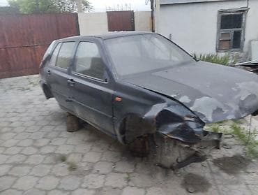 Volkswagen: Volkswagen Golf: 1996 г., 2 л, Механика, Бензин, Хэтчбэк — 1