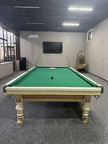 Бильярдный стол для русской пирамиды, классический, с декоративной