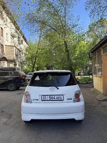 mersedes e320: Toyota Ist: 2003 г., 1.3 л, Автомат, Бензин, Хэтчбэк — 3