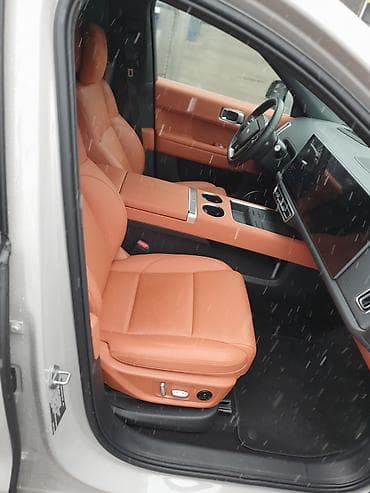 lexsus es: Lixiang L6: 2024 г. — 6