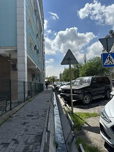 act building: Аренда нежилого помещения с отдельным входом в фасадной части здания — 5