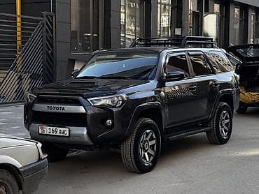 Toyota 4Runner: 2018 г., 4 л, Автомат, Бензин, Внедорожник