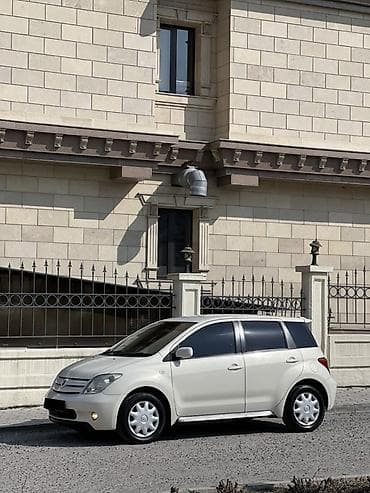 ist: Toyota Ist: 2003 г., 1.3 л, Автомат, Бензин, Хэтчбэк — 2