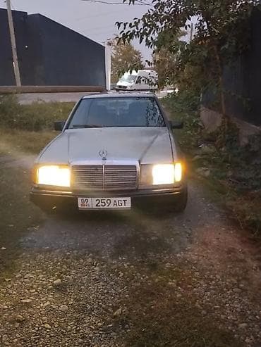 Продажа авто: Mercedes-Benz W124: 1990 г., Механика, Седан — 1