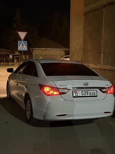 hongqi hs3: Hyundai Sonata: 2016 г., 2 л, Автомат, Газ, Седан — 8