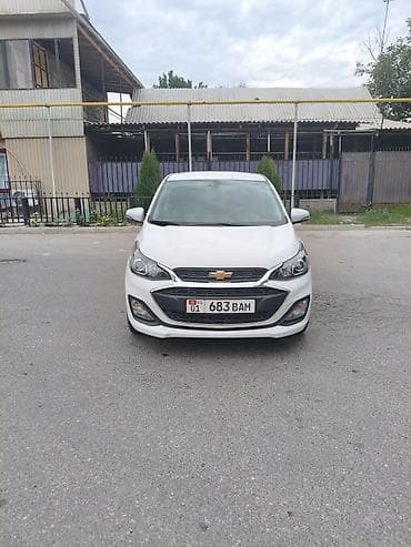 Chevrolet Spark: 2020 г., 1 л, Вариатор, Бензин, Хэтчбэк