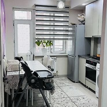 12: 1 комната, 42 м², 12 мкр 4 этаж — 3